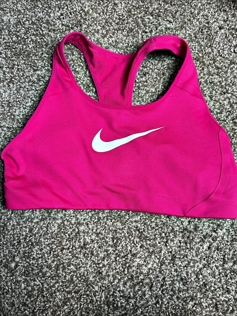 Nike Women's Sports Bra Pink Medium